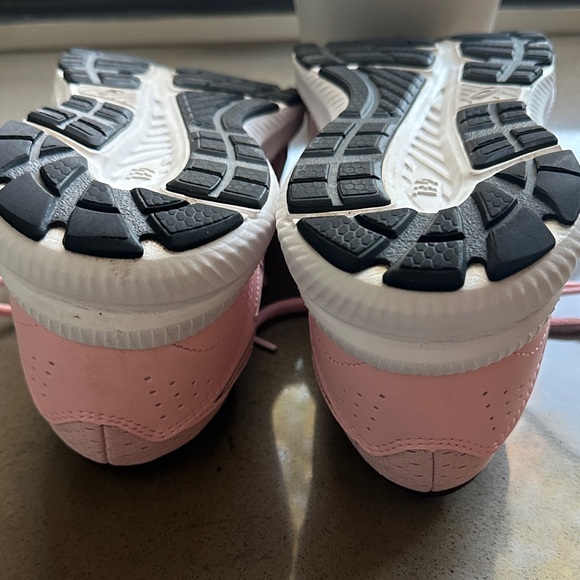 ASICS Women's Gel-Contend 8 Running Shoes in Pink and Burgundy size 8.5 😎 - Picture 10 of 16